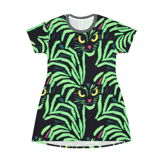 Yellow Eyed Cat Tshirt Dress, Oversized Spooky Cat Shirt Dress, Summer Women Tshirt, Aesthetic Shirt Cat Lover Gift